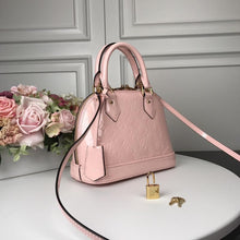 Load image into Gallery viewer, Alma BB Vernis Leather