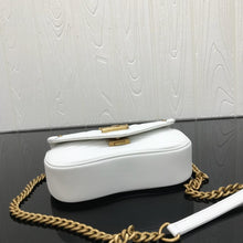 Load image into Gallery viewer, New Wave Chain Bag MM