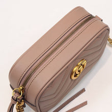 Load image into Gallery viewer, GG Marmont matelassé mini bag 17cm