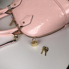 Load image into Gallery viewer, Alma BB Vernis Leather
