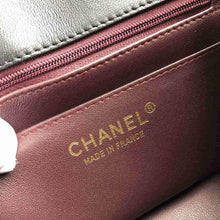 Load image into Gallery viewer, CC Flap Bag X Lambskin Mini
