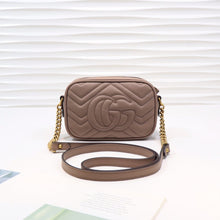 Load image into Gallery viewer, GG Marmont matelassé mini bag 17cm