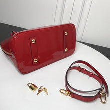 Load image into Gallery viewer, Alma PM Vernis Leather