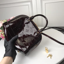 Load image into Gallery viewer, Alma BB Vernis Leather