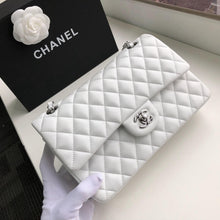 Load image into Gallery viewer, CC Flap Bag X Lambskin Medium