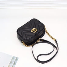 Load image into Gallery viewer, GG Marmont matelassé mini bag 17cm