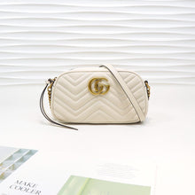 Load image into Gallery viewer, GG Marmontmatelassé small shoulder bag 24cm
