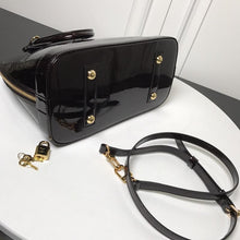 Load image into Gallery viewer, Alma PM Vernis Leather