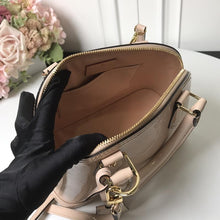 Load image into Gallery viewer, Alma BB Vernis Leather