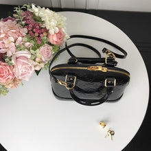 Load image into Gallery viewer, Alma BB Vernis Leather