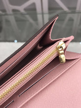 Load image into Gallery viewer, SARAH WALLET