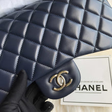 Load image into Gallery viewer, CC Flap Bag X Lambskin Jumbo