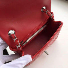 Load image into Gallery viewer, CC Flap Bag X Lambskin Mini