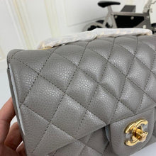 Load image into Gallery viewer, CC Flap Bag X Caviar Small 20cm