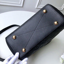 Load image into Gallery viewer, Montaigne BB Empreinte