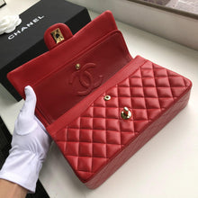 Load image into Gallery viewer, CC Flap Bag X Lambskin Medium