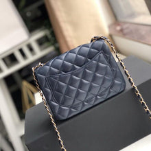Load image into Gallery viewer, CC Flap Bag X Lambskin Mini