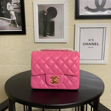 Load image into Gallery viewer, CC Flap Bag X Lambskin Mini