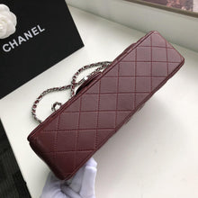 Load image into Gallery viewer, CC Flap Bag X Lambskin Medium