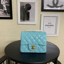 Load image into Gallery viewer, CC Flap Bag X Lambskin Mini