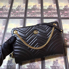 Load image into Gallery viewer, GG Marmont matelassé medium shoulder bag
