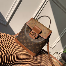 Load image into Gallery viewer, Dauphine Backpack
