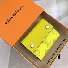 Load image into Gallery viewer, DISCOVERY COMPACT WALLET
