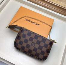 Load image into Gallery viewer, Mini POCHETTE ACCESSOIRES
