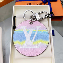 Load image into Gallery viewer, ESCALE KEY HOLDER AND BAG CHARM
