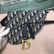 Load image into Gallery viewer, Mini Oblique Saddle bag
