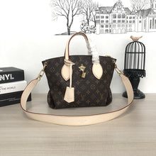 Load image into Gallery viewer, FLOWER ZIPPED TOTE PM

