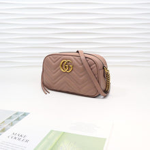 Load image into Gallery viewer, GG Marmontmatelassé  small shoulder bag 24cm
