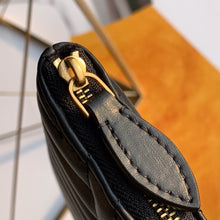Load image into Gallery viewer, NEW WAVE ZIPPED POCHETTE
