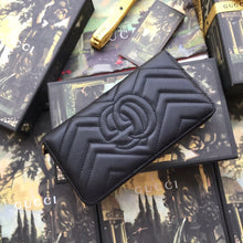 Load image into Gallery viewer, GG Marmont zip around wallet

