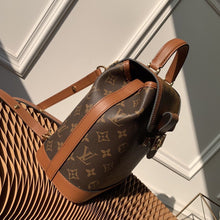 Load image into Gallery viewer, Dauphine Backpack
