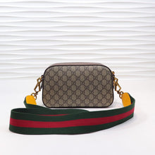 Load image into Gallery viewer, Neo Vintage GG Supreme messenger bag
