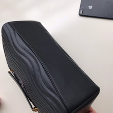 Load image into Gallery viewer, NEW WAVE CHAIN TOTE
