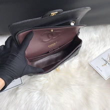 Load image into Gallery viewer, CC Flap Bag X Caviar Medium
