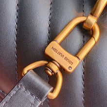 Load image into Gallery viewer, NEW WAVE HANDBAG
