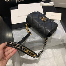 Load image into Gallery viewer, CC 19 Flap Bag Mini 20cm
