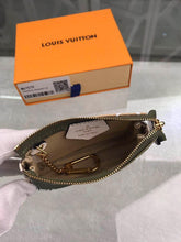 Load image into Gallery viewer, MICRO POCHETTE ACCESSOIRES
