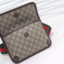 Load image into Gallery viewer, Vintage messenger bag
