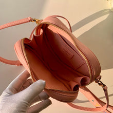 Load image into Gallery viewer, NEW WAVE HEART BAG
