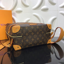 Load image into Gallery viewer, SOFT TRUNK BACKPACK MM
