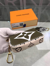 Load image into Gallery viewer, MICRO POCHETTE ACCESSOIRES
