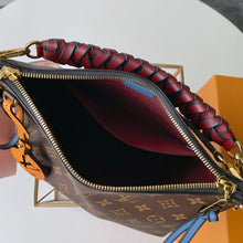 Load image into Gallery viewer, BEAUBOURG HOBO MINI
