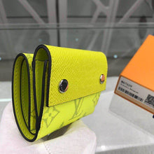 Load image into Gallery viewer, DISCOVERY COMPACT WALLET

