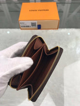 Load image into Gallery viewer, ZIPPY COIN PURSE
