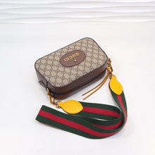 Load image into Gallery viewer, Neo Vintage GG Supreme messenger bag
