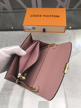 Load image into Gallery viewer, CROISETTE CHAIN WALLET
